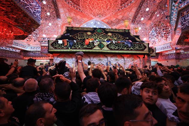 Arbaeen commemorations held in Iraq KARBALA, IRAQ - AUGUST 3: Thousands of pilgrims attend the Arbaeen commemorations marking the 40th day after the martyrdom of Imam Hussein, the grandson of the Prophet Muhammad, and his 72 companions, visited the Imam Hussein Shrine visiting in Karbala, Iraq, on August 3, 2026. Murtadha Al-Sudani Anadolu Karbala Iraq. Editorial use only. Please get in touch for any other usage.  Copyright: x2026xAnadoluxMurtadhaxAl-Sudanix