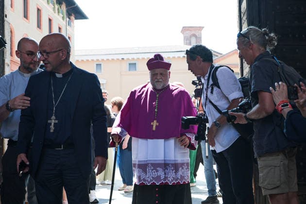 IPA87213273 - Milan: Don Mazzi™s funeral at the Basilica of Sant™Ambrogio. Pictured is the bishop emeritus of Asti.  Copyright: xFrancescoxEnriquezx xPoolxEnriquezxPiaggesix 87213273