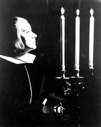 Queen Christina, 1933 Greta Garbo Queen Christina 26 December 1933 La reine Christine Königin Christine Character(s): Queen Christina Director: Rouben Mamoulian SAK42665 Allstar Picture Library Ltd MGM **Warning** This Photograph is for editorial use only and is the copyright of MGM and or the Photographer assigned by the Film or Production Company & can only be reproduced by publications in conjunction with the promotion of the above Film. A Mandatory Credit To MGM is required. The Photographer should also be credited when known. No commercial use can be granted without written authority from the Film Company. Copyright: xMGMx
