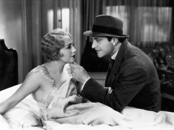 The Maltese Falcon ; Dangerous Female, 1931 Bebe Daniels & Ricardo Cortez The Maltese Falcon ; Dangerous Female 28 May 1931 LE FAUCON MALTAIS The Maltese Falcon Character(s): Ruth Wonderly, Sam Spade Director: Roy Del Ruth SSX92642 Allstar Picture Library Ltd WARNER BROS. **Warning** This Photograph is for editorial use only and is the copyright of WARNER BROS. and or the Photographer assigned by the Film or Production Company & can only be reproduced by publications in conjunction with the promotion of the above Film. A Mandatory Credit To WARNER BROS. is required. The Photographer should also be credited when known. No commercial use can be granted without written authority from the Film Company. Copyright: xWARNERxBROS.x