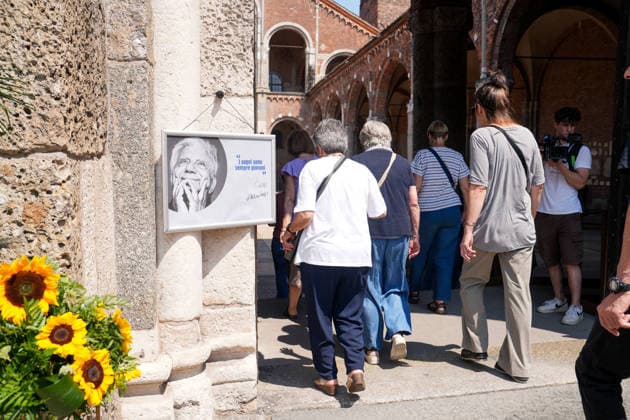 IPA87213885 - Milan: Don Mazzi™s Funeral at the Basilica of Sant™Ambrogio  Copyright: xDuilioxPiaggesix xPoolxEnriquezxPiaggesix 87213885