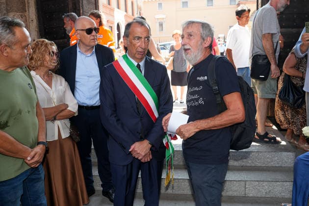 IPA87214042 - Milan: Don Mazzi™s Funeral at the Basilica of Sant™Ambrogio Pictured: Mayor Beppe Sala  Copyright: xDuilioxPiaggesix xPoolxEnriquezxPiaggesix 87214042