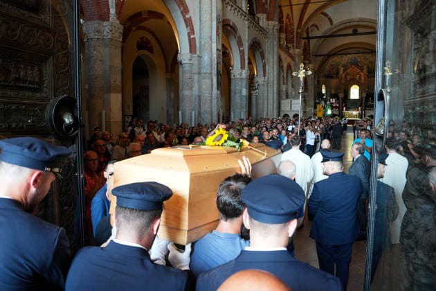 IPA87214052 - Milan: Don Mazzi™s Funeral at the Basilica of Sant™Ambrogio  Copyright: xDuilioxPiaggesix xPoolxEnriquezxPiaggesix 87214052