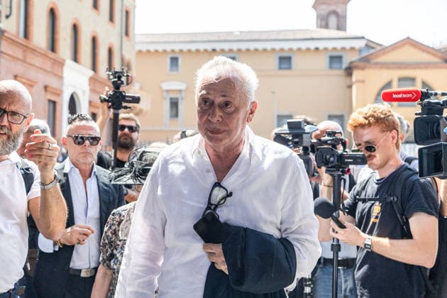 IPA87214165 - Milan: Don Mazzi™s Funeral at the Basilica of Sant™Ambrogio Pictured: Lele Mora  Copyright: xFrancescoxEnriquezx xPoolxEnriquezxPiaggesix 87214165