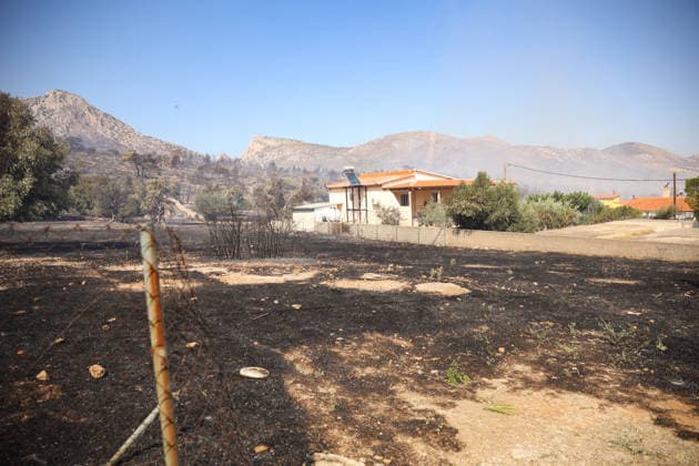 Wildfire in Greece s Megara region MEGARA, GREECE - AUGUST 3: Wildfire continues to burn for a third consecutive day in the Megara region, west of Athens, Greece on August 3, 2026. Emergency services are working to contain the blaze amid challenging weather conditions across the area. Aris Oikonomou Anadolu Megara Greece. Editorial use only. Please get in touch for any other usage.  Copyright: x2026xAnadoluxArisxOikonomoux