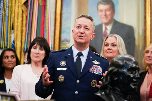 Trump White House Executive Order Signing WASHINGTON, DC - AUG. 3: Gen. Dan Caine speaks during an announcement by U.S. President Donald Trump establishinging the Presidential Military Spouse Commission on Monday, Aug. 3, 2026 in the Oval Office at the White House in Washington, D.C. (Photo by Allison Robbert Pool For The Washington Post) Washington DC United States  Copyright: xPool ABACAx
