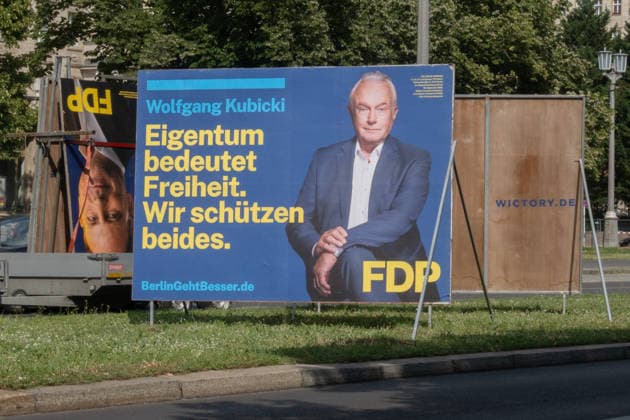 Berlin, Wahl, AGH, BVV, Plakate Berlin, Wahl, zum Abgeordnetenhaus und den Bezirksverordnetenversammlungen, AGH, BVV, Plakate, FDP Berlin Berlin GER *** Berlin, Election, AGH, BVV, Posters Berlin, Election, for the House of Representatives and the District Councils, AGH, BVV, Posters, FDP Berlin Berlin GER
