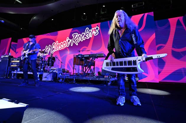 July 31, 2026 - Orlando, Florida, U.S. - Keyboardist Mark Hoyt of the World Classic Rockers performs in Orlando, Florida on July 31,2026. The band is made up of musician that played with legendary rock bands such as Steppenwolf, Journey, Lynyrd Skynyrd and Santana. Orlando USA  - ZUMAbk3_ 20260803_zaf_bk3_024 Copyright: xDavidxBeckerx