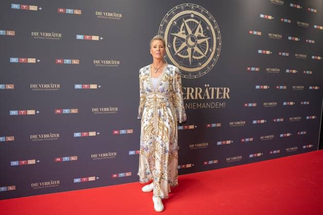 Premiere von Die Verraeter Vertraue niemandem. Moderatorin Sonja Zietlow bei der Premiere der RTL Show Die Verraeter Vertraue niemandem am 02.08.2026 im Cinenova Kino in Koeln Ehrenfeld. Koeln CINENOVA Nordrhein-Westfalen *** Premiere of *Die Verraeter: Trust No One*: Host Sonja Zietlow at the premiere of the RTL show *Die Verraeter: Trust No One* on August 2, 2026, at the Cinenova Cinema in Cologne-Ehrenfeld, Cologne, CINENOVA, North Rhine-Westphalia