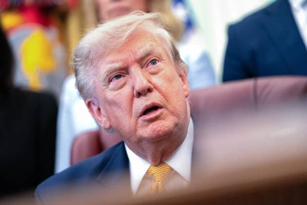 Trump Executive Order Establishing the Presidential Military Spouse Commission WASHINGTON, DC - AUGUST 3: United States President Donald J Trump speaks during an executive order signing ceremony in the Oval Office of the White House in Washington on Monday, Aug. 3, 2026. Credit: Allison Robbert Pool via CNP Washington District of Columbia United States of America EDITORIAL USE ONLY Copyright: xx ALR0803266044 AllisonxRobbertxx-xPoolxviaxCNPx cnpphotos338653