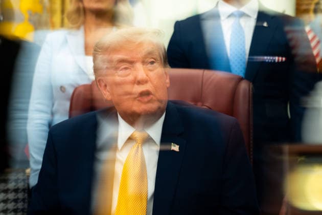 Trump Executive Order Establishing the Presidential Military Spouse Commission WASHINGTON, DC - AUGUST 3: United States President Donald J Trump speaks during an executive order signing ceremony in the Oval Office of the White House in Washington on Monday, Aug. 3, 2026. Credit: Allison Robbert Pool via CNP Washington District of Columbia United States of America EDITORIAL USE ONLY Copyright: xx ALR0803266033 AllisonxRobbertxx-xPoolxviaxCNPx cnpphotos338661