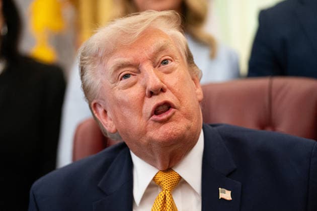 Trump White House Executive Order Signing WASHINGTON, DC - AUGUST 3: President Donald Trump speaks during an executive order signing ceremony in the Oval Office of the White House in Washington on Monday, Aug. 3, 2026. Photo by Allison Robbert Pool ABACAPRESS.COM United States  Copyright: xPool ABACAx