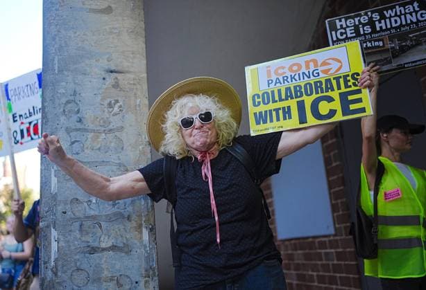Tribeca residents and activists protest a garage over alleged ICE parking in New York City NEW YORK, UNITED STATES- AUGUST 3, 2026: Tribeca residents and pro-immigrant activists protest a parking garage in Tribeca over its alleged use by U.S. Immigration and Customs Enforcement (ICE) for parking unmarked enforcement vehicles on Monday, August 3, 2026, in New York City, U.S. Selcuk Acar Anadolu New York United States. Editorial use only. Please get in touch for any other usage.  Copyright: x2026xAnadoluxSelcukxAcarx