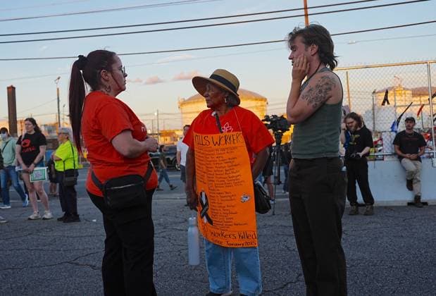 Protest and a vigil outside Delaney Hall after a detainee died in ICE custody in Newark, NJ NEW YORK, UNITED STATES- AUGUST 3: Pro-immigrant activists gather outside Delaney Hall Detention Facility of ICE and set a vigil on Monday, August 3, 2026, after a detainee, Edwin Lopez-Cornejo, 41, died in ICE custody in Newark, New Jersey, U.S. Selcuk Acar Anadolu New York United States. Editorial use only. Please get in touch for any other usage.  Copyright: x2026xAnadoluxSelcukxAcarx