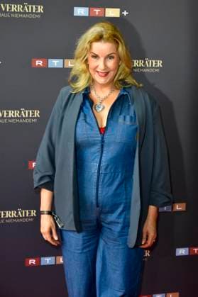 ABB VERRAETTER- Alexa Maria Surholt Schauspielerin auf dem roten Teppich Teilnehmerin bei den neuen folgen der RTL Sendung TV Serie Die Verraeter - Vertraue Niemandem Staffel 4 im Cinonova Kino am 03.08.2026 in Koeln Ehrenfeld NRW Deutschland *** ABB VERRAETTER Alexa Maria Surholt, actress on the red carpet, participant in the new episodes of the RTL TV series *Die Verraeter* (The Traitors), Season 4, at the Cinonova Cinema on August 3, 2026, in Cologne-Ehrenfeld, North Rhine-Westphalia, Germany