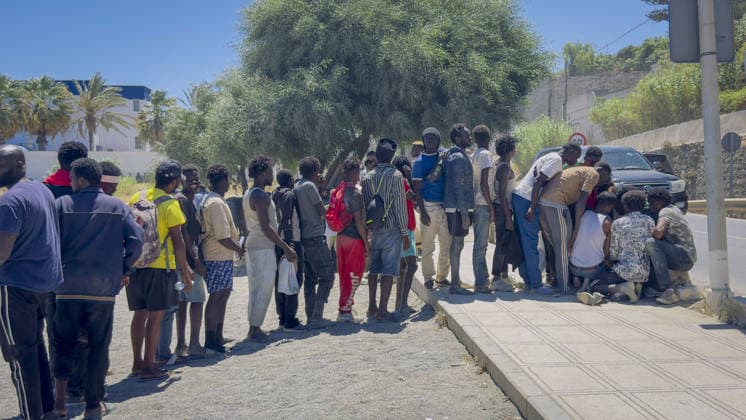 Migrant crisis in Cueta 03.08.2026. 03 08 26..An unprecedented border crisis has hit the Spanish North African enclave of Ceuta, where an estimated 60,000 migrants crossed from Morocco.  Copyright: xIanxWhittakerx NINTCHDBPICT001099188847