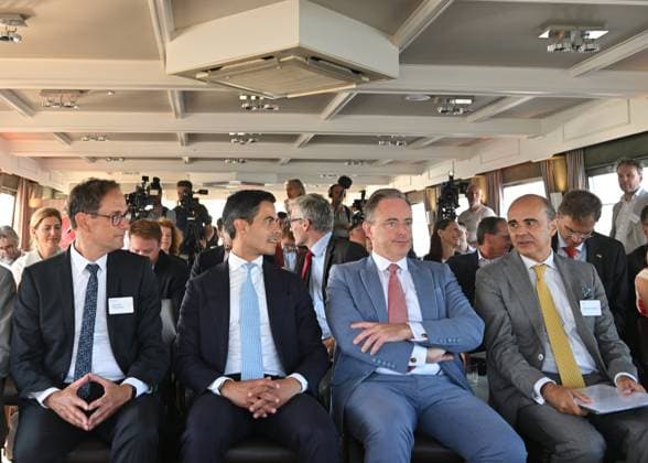 Inauguration Of The Brabo Project LILLO, BELGIUM - AUGUST 04: Bernard Gustin CEO Elia Group, Jan-Paul Dijckmans Executive Director TenneT, Belgian Prime Minister Bart De Wever and Dutch Minister-President Rob Jetten are present at the Launch of the Brabo project and signing of a cooperation agreement between Elia and TenneT .At the Port of Antwerp, Elia and TenneT are celebrating the successful completion of the Brabo project, one of the most significant investments in Belgium s high-voltage grid over the past decade. ..(LUH)..on August 04, 2026 in Lillo, Belgium, 04 08 2026 Lillo Belgium  Copyright: xBertxVanxDenxBrouckex