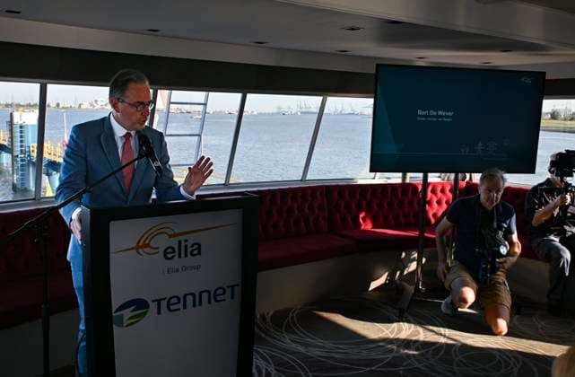 Inauguration Of The Brabo Project LILLO, BELGIUM - AUGUST 04: Belgian Prime Minister Bart De Wever and Dutch Minister-President Rob Jetten are present at the Launch of the Brabo project and signing of a cooperation agreement between Elia and TenneT .At the Port of Antwerp, Elia and TenneT are celebrating the successful completion of the Brabo project, one of the most significant investments in Belgium s high-voltage grid over the past decade. ..(LUH)..on August 04, 2026 in Lillo, Belgium, 04 08 2026 Lillo Belgium  Copyright: xBertxVanxDenxBrouckex