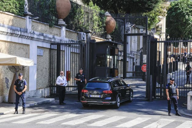 Lebanon, Israel open 7th round of direct negotiations in Rome ROME, ITALY - AUGUST 04: A car enters the U.S. Embassy in Rome on August 4, 2026. Lebanon and Israel began the seventh round of U.S.-mediated direct negotiations, scheduled to run through Thursday, August 6, following talks held in Rome on June 14 and 15. Riccardo De Luca Anadolu Rome Italy. Editorial use only. Please get in touch for any other usage.  Copyright: x2026xAnadoluxRiccardoxDexLucax