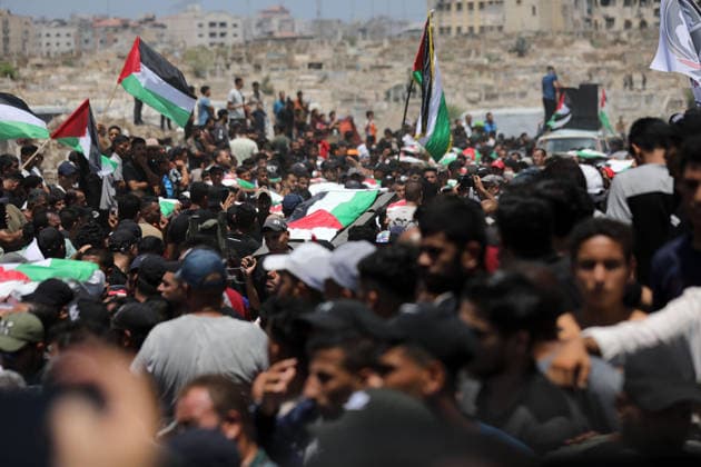 Mass funeral held for recovered remains in Gaza City s Sabra neighborhood Palestinians take part in a mass funeral for the recovered remains of members of the Abu Sharia and Al-Hasayna families in the Sabra neighborhood of Gaza City on August 4, 2026. The remains were recently recovered from beneath the rubble of their homes, which were destroyed in an Israeli strike earlier in the war. Gaza s Civil Defense said its crews recovered the remains of 112 people during a two-week operation in the residential area where the two families lived, which it said was hit in an Israeli airstrike on November 23, 2023. The Civil Defense estimates that more than 9,000 people remain missing or buried beneath the rubble of destroyed buildings across the Gaza Copyright: xapaimagesxBilalxOsamax xapaimagesx