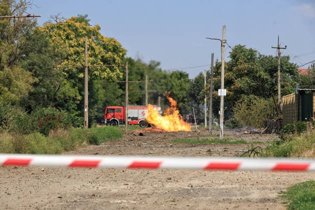 A fire caused by a Russian missile attack burns near railway tracks in Odesa, Ukraine, August 4, 2026. Russian forces carried out a missile strike near a market on the outskirts of the city. Civilian infrastructure was damaged, and at least three people were injured. (Photo by Nina Liashonok Ukrinform) Russia attacks suburbs of Odesa with missiles  Copyright: xNinaxLiashonokx