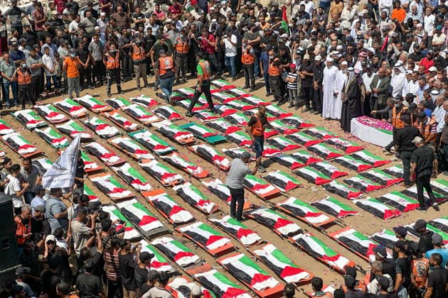 PALESTINIAN TERRITORIES, GAZA - AUGUST 4, 2026: A mass funeral of 112 Palestinians from the al-Hasayna and Abu Sharia families who were killed in 2023 Israeli military strikes. Hassan Alzaanin TASS  95785452
