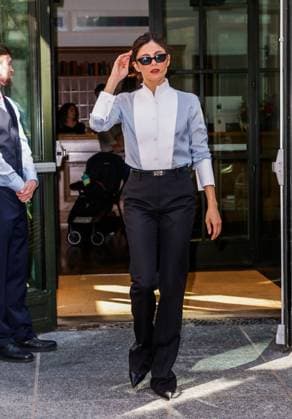 Monica Barbaro is all smiles leaving her hotel this afternoon in New York City Monica Barbaro is all smiles leaving her hotel this afternoon in New York City. 04 Aug 2026 Pictured: Monica Barbaro.  Copyright: xThexMegaxAgencyxEricxKowalskyx xMEGAx
