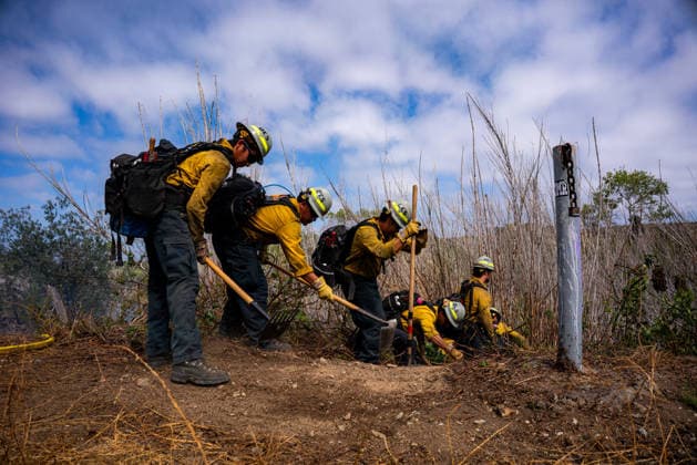 August 4, 2026, Oceanside, California, USA: Oceanside Fire Department and CalFire knock down the Capistrano Fire which erupted along the San Luis Rey river on August 8, 2026. Oceanside USA  - ZUMAg219 20260804_znp_g219_005 Copyright: xJakexLeexGreenx