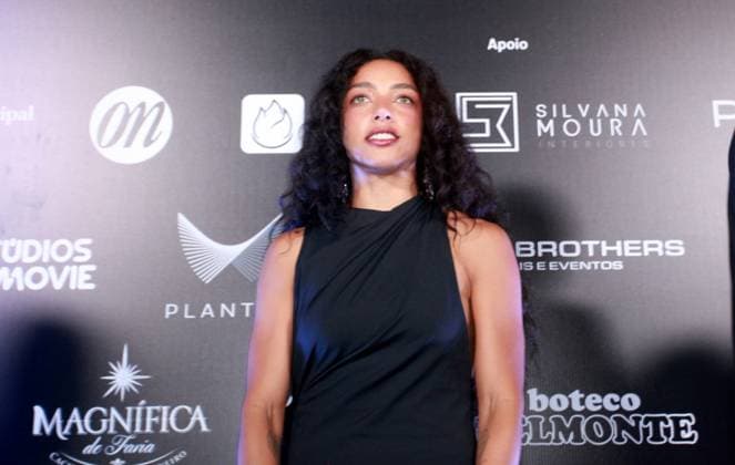 RECORD DATE NOT STATED 25th edition of the Grande Otelo award in Rio de Janeiro. Rio de Janeiro (RJ), 04 08 2026 - Cinema Awards Rio de Janeiro - Actress Alice Carvalho celebrates her 25th birthday at the Rio de Janeiro Municipal Theater during the 25th edition of the Grande Otelo Award, the biggest national audiovisual event, this Tuesday, August 4, 2026.(Foto: Onofre Veras Thenews2 imago images) 25th edition of the Grande Otelo award in Rio de Janeiro.  Copyright: xonofrexverasx