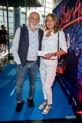 ABB SISTERACT- Dieter Hallervorden mit Ehefraun Christiane Zander zu Gast bei der Berlin Premiere von Sister Act - Das Himmliche Musical im BlueMax Theater Berlin am 04.AUGUST 2026 in Berlin Berlin Deutschland *** ABB SISTERACT: Dieter Hallervorden and his wife Christiane Zander attended the Berlin premiere of *Sister Act: The Heavenly Musical* at the BlueMax Theater Berlin on August 4, 2026, in Berlin, Germany