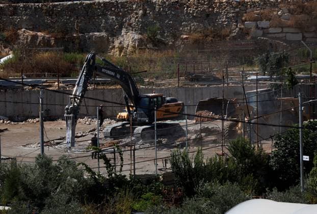 Israeli forces demolish two Palestinian homes in Nahhalin BETHLEHEM, WEST BANK, PALESTINE - AUGUST 5: Israeli forces, accompanied by bulldozers, demolish two Palestinian homes and a commercial property after raiding the town of Nahhalin, west of Bethlehem, West Bank, Palestine, on August 5, 2026. Wisam Hashlamoun Anadolu Bethlehem West Bank. Editorial use only. Please get in touch for any other usage.  Copyright: x2026xAnadoluxWisamxHashlamounx