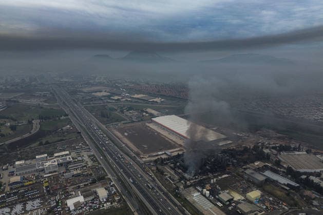 Santiago, August 5, 2026 Aerial view of the aftermath of the chemical fire that affected the Panimex company, located at the intersection of Las Esteras Sur and Route 5 North in the municipality of Quilicura Diego Martin Aton Chile, Aton 1178304 jpeg  Copyright: DIEGOxMARTIN ATONxCHILE