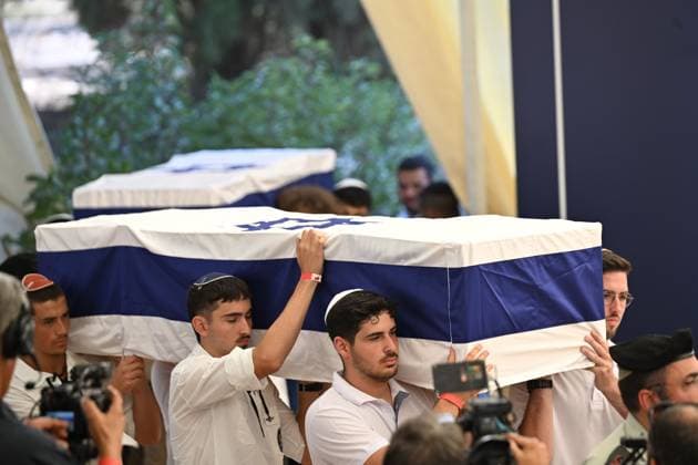August 5, 2026, Jerusalem, Israel: JERUSALEM, ISRAEL Ã¢â‚¬ AUGUST 5, 2026: Reinterment ceremony for the remains of the grandparents of Theodor (Benjamin Ze ev) Herzzl, the founder of modern political Zionism, during an official ceremony in Jerusalem on august 5, 2026. Jerusalem Israel - ZUMAq101 20260805_zna_q101_073 Copyright: xPaulinaxPatimerx