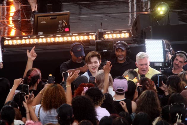 August 5, 2026, Manhattan, New York, U.S.A: New York, New York August 5, 2026. Tomorrow X Singer YeonJun perform in Central Park for The Good Morning America Concert series. Manhattan U.S.A  - ZUMAc272 20260805_znp_c272_044 Copyright: xEmilyxCotlerx