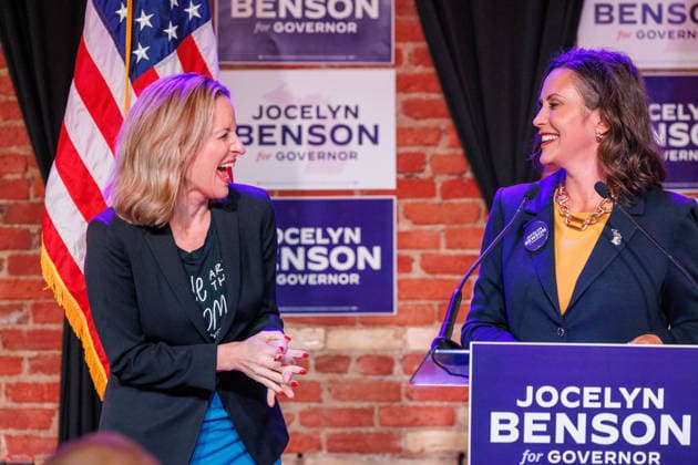 August 5, 2026, Lansing, Michigan, USA: Michigan Gov. GRETCHEN WHITMER, right, endorses Democratic Party gubernatorial nominee JOCELYN BENSON, left, during a campaign event in Lansing, Mich., on Aug. 5, 2026. Lansing USA - ZUMAr192 20260805_znp_r192_045 Copyright: xAndrewxRothx