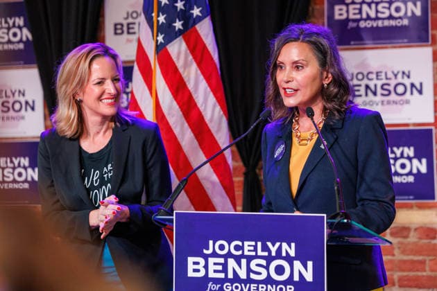 August 5, 2026, Lansing, Michigan, USA: Michigan Gov. GRETCHEN WHITMER, right, endorses Democratic Party gubernatorial nominee JOCELYN BENSON, left, during a campaign event in Lansing, Mich., on Aug. 5, 2026. Lansing USA - ZUMAr192 20260805_znp_r192_047 Copyright: xAndrewxRothx