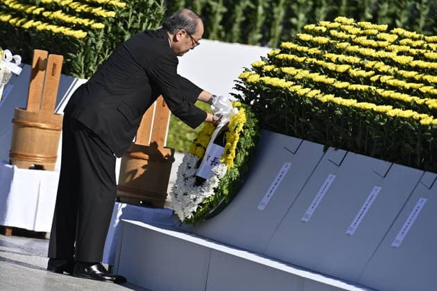 Japan marks 81st anniversary of the atomic bombing of Hiroshima HIROSHIMA, JAPAN - AUGUST 6 : Hiroshima Mayor Kazumi Matsui lays a wreath at the cenotaph for atomic bomb victims during the Hiroshima Peace Memorial Ceremony at Peace Memorial Park in Hiroshima, Japan, on August 6, 2026. Japan marks the 81st anniversary of the atomic bombing of Hiroshima. David Mareuil Anadolu Hiroshima Japan. Editorial use only. Please get in touch for any other usage.  Copyright: x2026xAnadoluxDavidxMareuilx