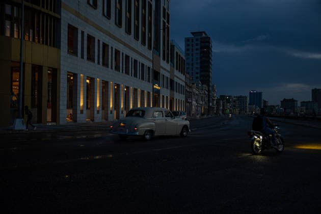 Cuba hit by another nationwide blackout after power grid collapses HAVANA, CUBA - AUGUST 5: Cuba s National Electric System (SEN) suffered another disconnection on Monday while efforts were still underway to restore the grid following the previous night s total blackout in Havana, Cuba on August 5, 2026. The Electric Union (UNE) attributed this new setback to weather conditions that struck an unstable grid, knocking out part of the generation capacity that had already been brought back online. Angelo Mastrascusa Anadolu Havana Cuba. Editorial use only. Please get in touch for any other usage.  Copyright: x2026xAnadoluxAngeloxMastrascusax