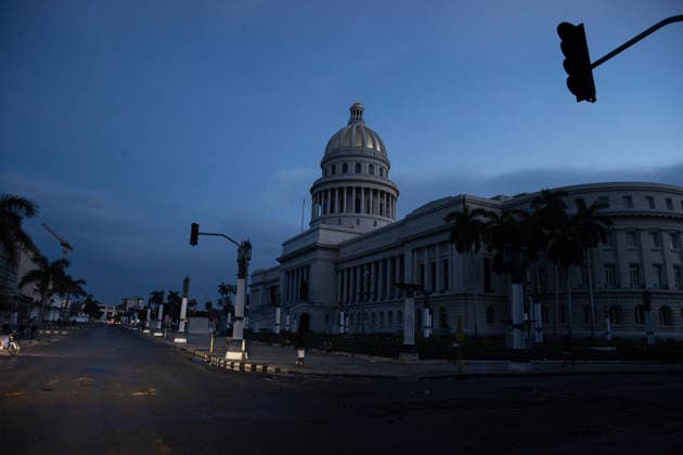 Cuba hit by another nationwide blackout after power grid collapses HAVANA, CUBA - AUGUST 5: Cuba s National Electric System (SEN) suffered another disconnection on Monday while efforts were still underway to restore the grid following the previous night s total blackout in Havana, Cuba on August 5, 2026. The Electric Union (UNE) attributed this new setback to weather conditions that struck an unstable grid, knocking out part of the generation capacity that had already been brought back online. Angelo Mastrascusa Anadolu Havana Cuba. Editorial use only. Please get in touch for any other usage.  Copyright: x2026xAnadoluxAngeloxMastrascusax