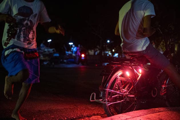 Cuba hit by another nationwide blackout after power grid collapses HAVANA, CUBA - AUGUST 5: Cuba s National Electric System (SEN) suffered another disconnection on Monday while efforts were still underway to restore the grid following the previous night s total blackout in Havana, Cuba on August 5, 2026. The Electric Union (UNE) attributed this new setback to weather conditions that struck an unstable grid, knocking out part of the generation capacity that had already been brought back online. Angelo Mastrascusa Anadolu Havana Cuba. Editorial use only. Please get in touch for any other usage.  Copyright: x2026xAnadoluxAngeloxMastrascusax