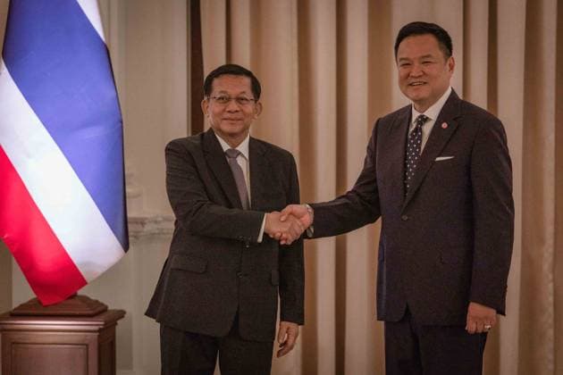 Myanmar President Hlaing meets with Thai Prime Minister Charnvirakul in Thailand BANGKOK, THAILAND - AUGUST 6: Myanmar President Min Aung Hlaing (L) and Thai Prime Minister Anutin Charnvirakul (R) shake hands during a press conference as they attend the signing ceremony of the memorandum of understanding between the two countries at Government House in Bangkok, Thailand, August 6, 2026. As part of Myanmar President Min Aung Hlaing’s first official visit to Thailand since taking office following the April 2026 elections, the two leaders held bilateral talks focusing on cooperation between the two countries as well as regional issues during the official visit. The trip marks Min Aung Hlaing s first official visit to Thailand since assuming th  Copyright: x2026xAnadoluxWissarutxWeerasoponx