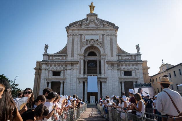 Pope Leo XIV leads a holy mass at Santa Maria degli Angeli Basilica during a pastoral visit in Assisi, Italy, on 06 August 2026. Pope Leo XIV leads a holy mass at Santa Maria degli Angeli Basilica during a pastoral visit in Assisi, Italy, on 06 August 2026., Credit:Stefano Costantino TTL Stefano Costantino Avalon Italy, Assisi  Copyright: xStefanoxCostantinoxTTLx xStefanoxCostantinox xAvalonx 1120996084