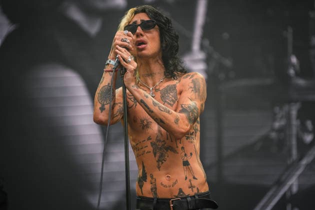 Entertainment Bilder des Tages Palaye Royale live at SmukFest 2026 Skanderborg, Denmark. 06th, August 2026. The American rock band Palaye Royale performs a live concert during the Danish music festival SmukFest 2026 in Skanderborg. Here vocalist Remington Leith is seen live on stage. Denmark, Skanderborg  Copyright: xGonzalesxPhoto RolfxMeldgaardx