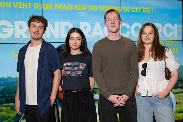 Exclu - Un Grand Raccourci Premiere - Paris AJ Exclusive - French actor Jules Porier, French actress Sara Montpetit, French actor Francois Le Bris and French actress Louise Labeque attends the photocall of ‘Un Grand Raccourci’ Paris Film Premiere at UGC Cine Cite Les Halles on August 6, 2026 in Paris, France. Photo by Alexis jumeau ABACAPRESS.COM Paris France  Copyright: xJumeauxAlexis ABACAx