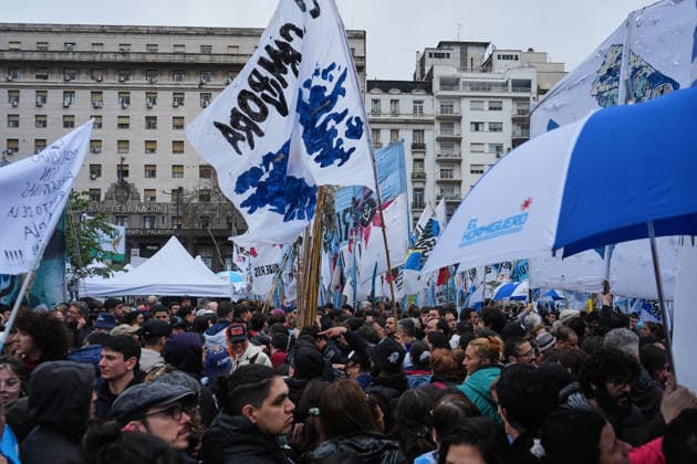 Demonstration held in Buenos Aires against government s Private Property bill BUENOS AIRES, ARGENTINA - AUGUST 6: Demonstrators clash with police forces outside the National Congress during a massive mobilization called by social, union, and political organizations to reject the government s Inviolability of Private Property bill, in Buenos Aires, Argentina on August 6, 2026. Tensions escalated when a group of protesters began throwing objects at the security personnel, prompting the police to deploy water cannons to disperse the crowd outside the Legislative Palace. Although the ruling party withdrew the controversial Land Law chapter to unblock the debate in the Senate, the organizers maintain their protest, demanding that the entire  Copyright: x2026xAnadoluxLucianoxGonzalezx