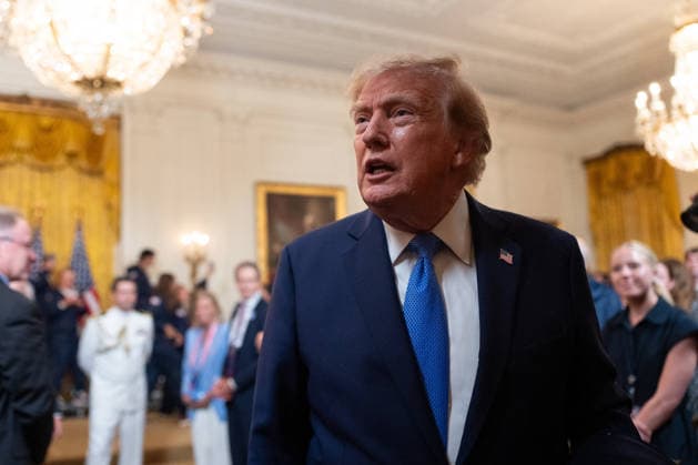 President Trump Hosts Team USA Olympians at White House United States President Donald J Trump departs an event in the East Room of the White House in Washington, DC, USA, on Thursday, August 6, 2026. President Trump is hosting a ceremony for Team USA Olympians who competed in the 2026 Olympic Winter Games in Italy. Credit: Aaron Schwartz Pool via CNP Washington District of Columbia United States  Copyright: xPool ABACAx
