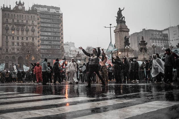 August 6, 2026, Caba, Buenos Aires, Argentina: Argentine security forces confront demonstrators outside the National Congress in Buenos Aires as the Senate debates the so-called Inviolability of Private Property bill. The protest took place amid heavy security and barriers surrounding the congressional building. Caba Argentina - ZUMAf175 20260806_zip_f175_003 Copyright: xDaniellaxFernandezxRealinx