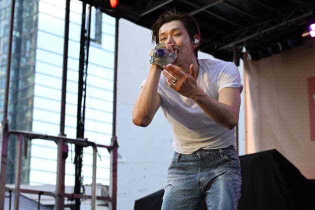 Artists Perform At Z100 Summer Bash 2026 Yeonjun performs at Z100 Summer Bash 2026 at Hudson Yards in New York, New York, United States on Thursday, August 6, 2026. Choi Yeon-jun, known as Yeonjun, is a South Korean singer, songwriter, and member of the K-pop boy band Tomorrow X Together (TXT). Photo by Kyle Mazza CNP ABACAPRESS.COM New York New York United States  Copyright: xCNP ABACAx