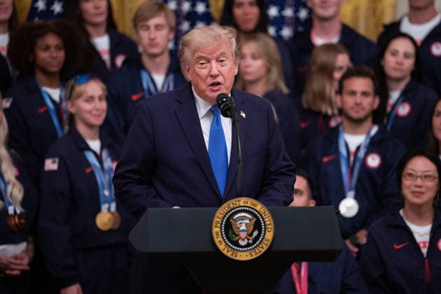 August 6, 2026, Washington, District Of Columbia, USA: United States President Donald J Trump gives remarks in the East Room of the White House in Washington, DC, USA, on Thursday, August 6, 2026. President Trump is hosting a ceremony for Team USA Olympians who competed in the 2026 Olympic Winter Games in Italy Washington USA  - ZUMAs152 20260806_faa_s152_106 Copyright: xAaronxSchwartzx-xPoolxviaxCNPx