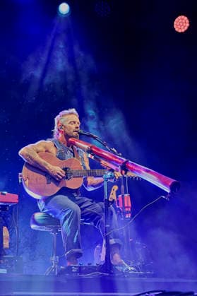 Xavier Rudd live beim 1. Openair Solothurn auf dem Schanzenplatz. Solothurn, 06.08.2026 *** Xavier Rudd live at 1 Openair Solothurn on Schanzenplatz in Solothurn, August 6, 2026 Foto:xP.xFrauchigerx xFuturexImagex ruud_6807